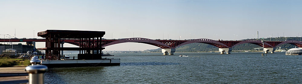 ����������� F4490